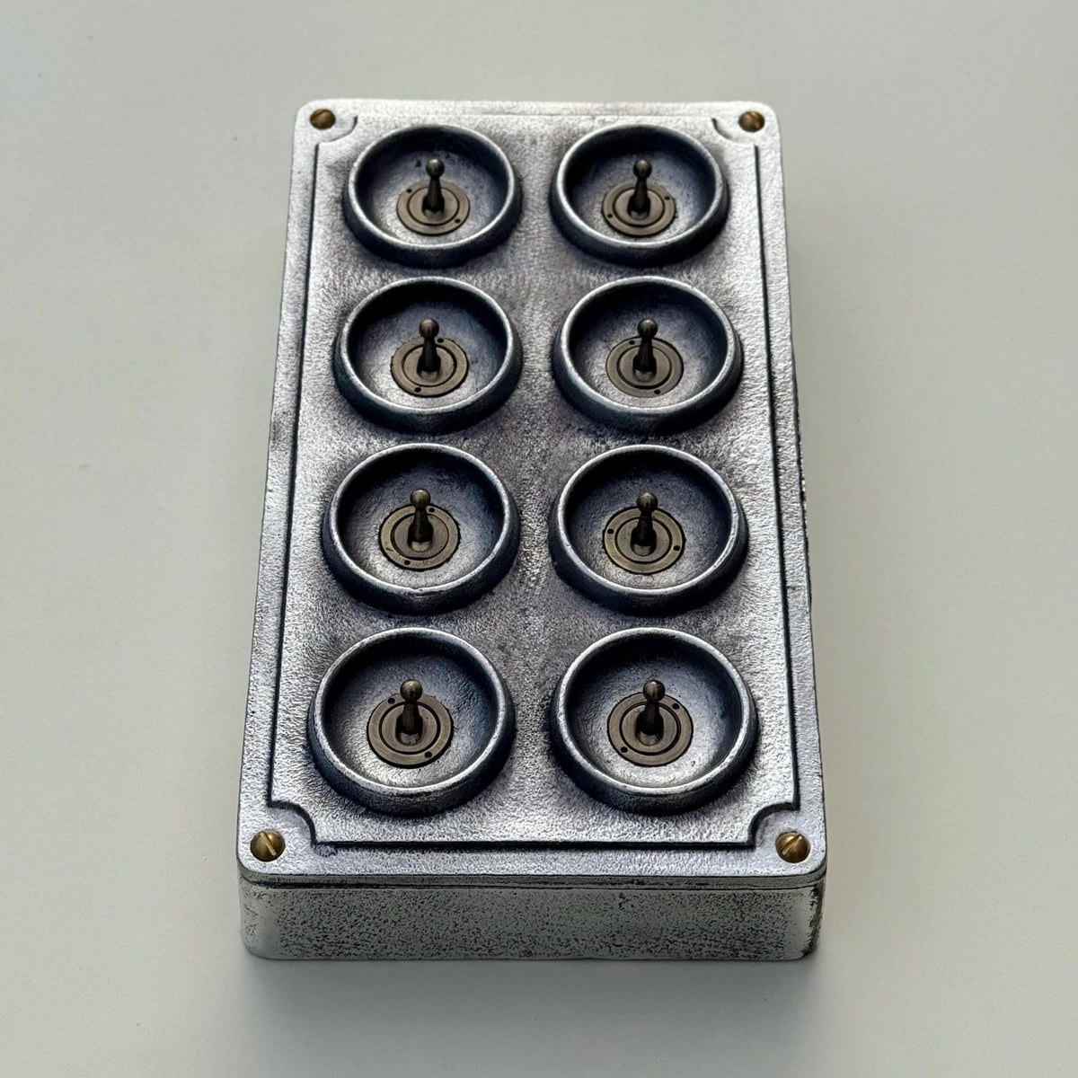 8 Gang 2 Way Toggle Light Switch | Cast Aluminium Surface Mounted
