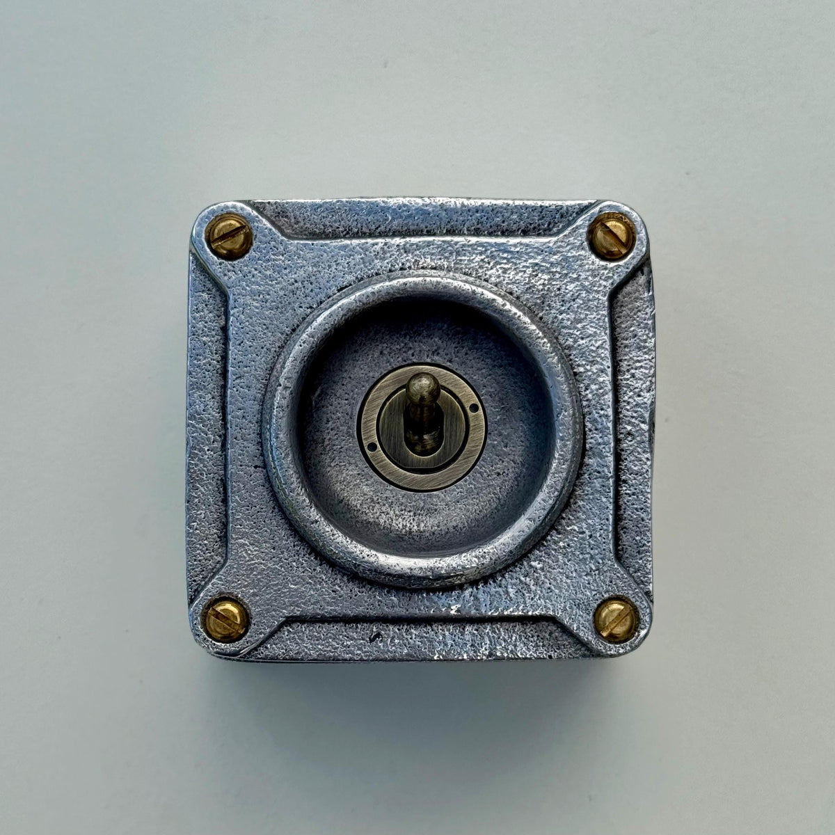 Single Gang Cast Aluminium Conduit Toggle Light Switch | 2 Way