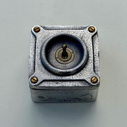 Single Gang Cast Aluminium Conduit Toggle Light Switch | 2 Way