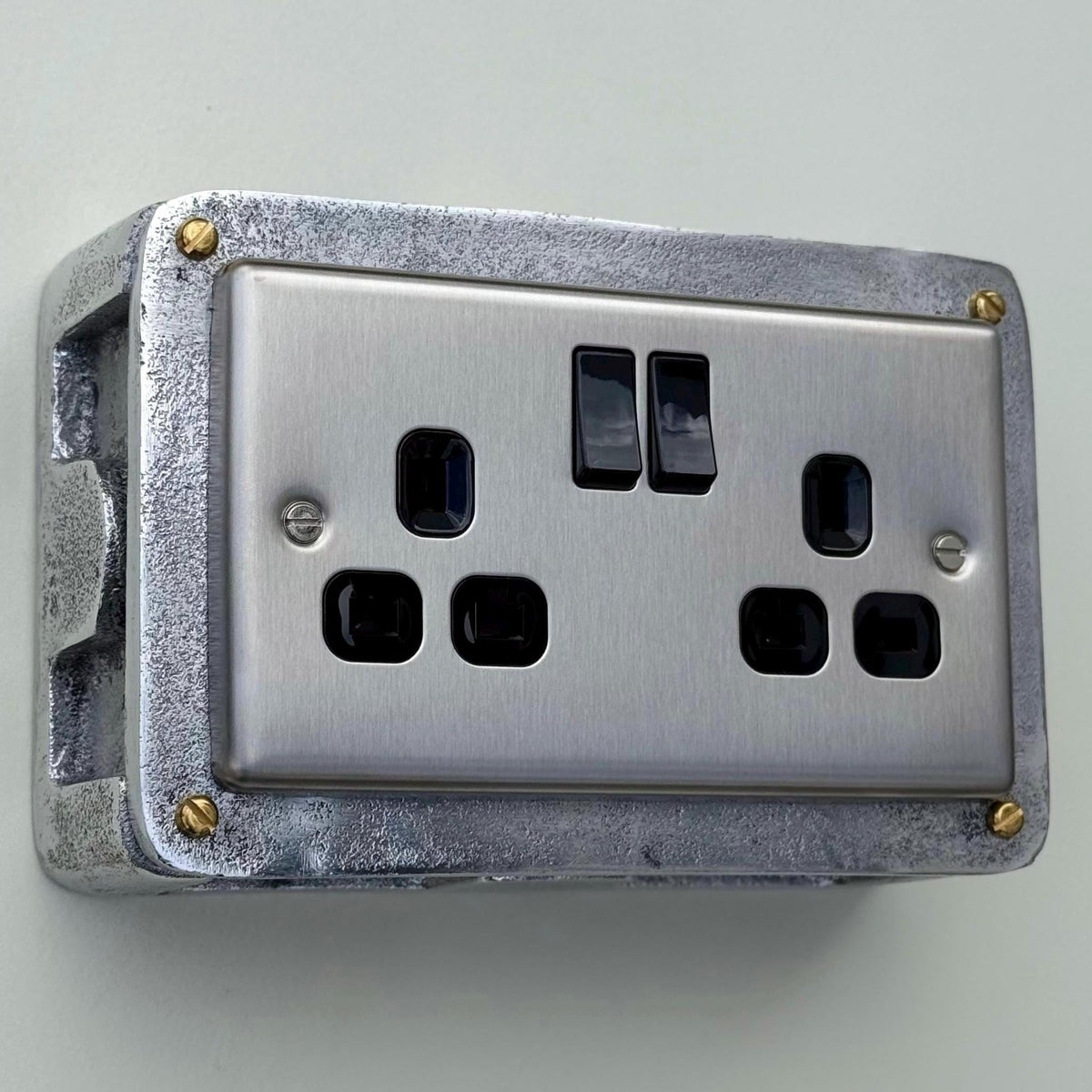 Brushed Steel Double Switched 13A Power Socket 230V 2 Gang 2G Socket Cast Metal Conduit Switch Industrial